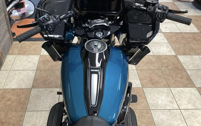 2026 Harley-Davidson® Road Glide 3 Teal Thunder