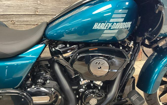 2026 Harley-Davidson® Road Glide 3 Teal Thunder