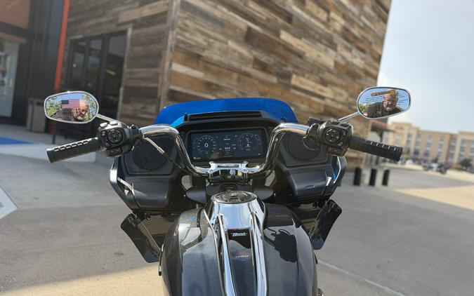 2026 Harley-Davidson® Road Glide® Midnight Ember Chrome Trim