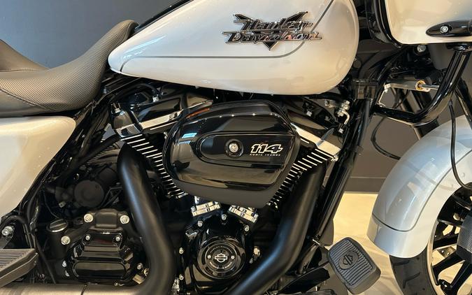 2025 Harley-Davidson Road Glide® 3