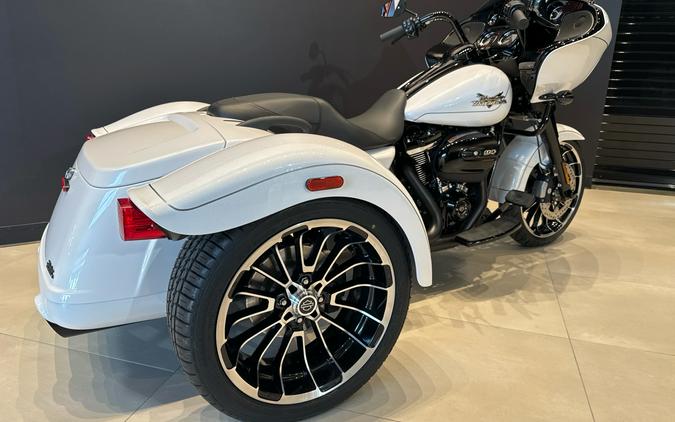 2025 Harley-Davidson Road Glide® 3