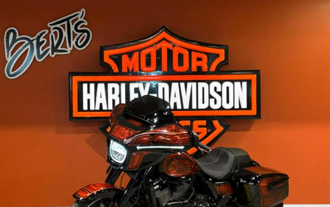 2025 Harley-Davidson® FLHX - Street Glide®