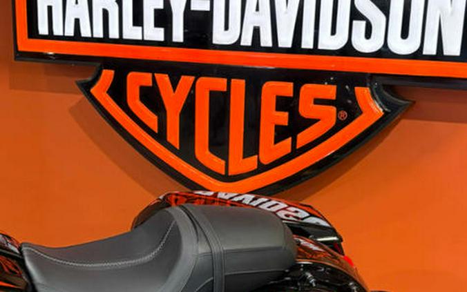 2025 Harley-Davidson® FLHX - Street Glide®
