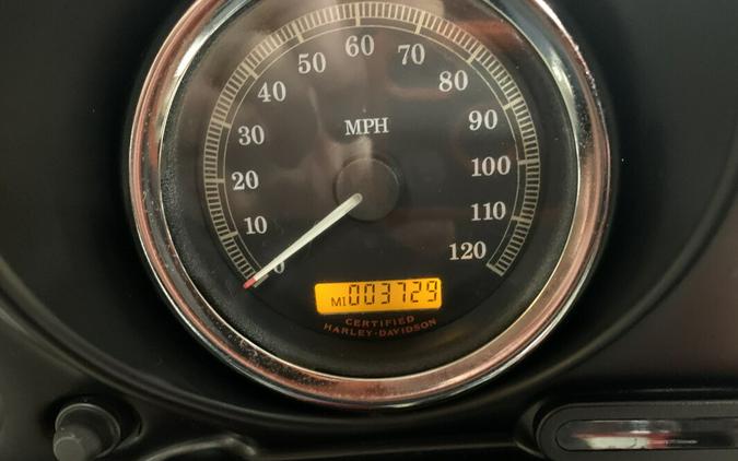 2004 Harley-Davidson Electra Glide Ultra Sierra Red Pearl and Brilliant Silver Pearl 3,729 Miles