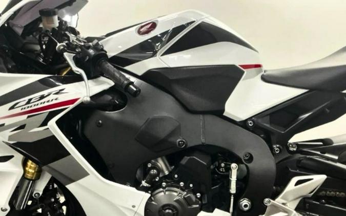 2025 Honda CBR1000RA (ABS)