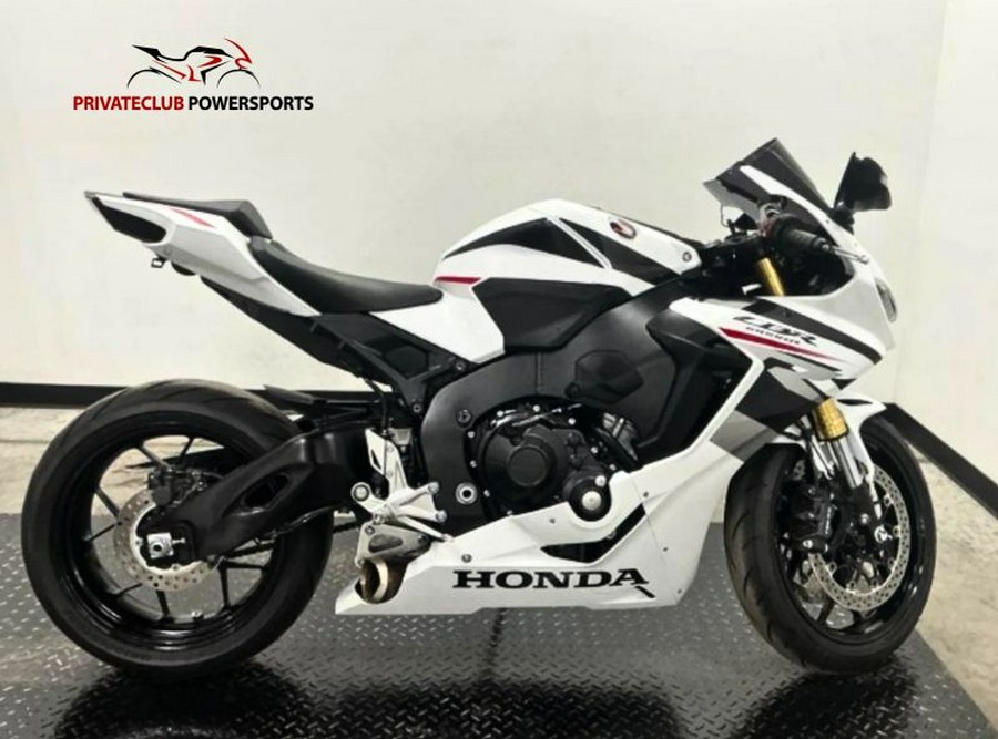 2025 Honda CBR1000RA (ABS)