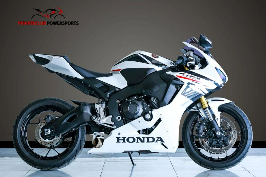 2025 Honda CBR1000RA (ABS)