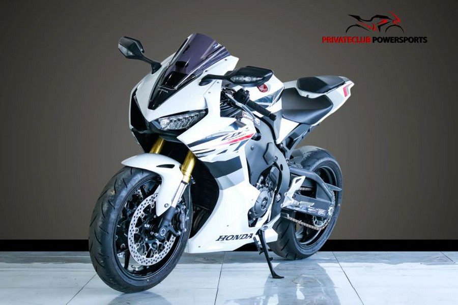 2025 Honda CBR1000RA (ABS)