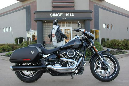 2021 Harley-Davidson Sport Glide Review: Two-Wheeled Convertible