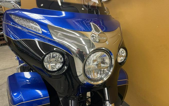 2018 Indian Motorcycle® Roadmaster® Elite ABS Cobalt Candy / Black Crystal w/ 23K Gold Trim