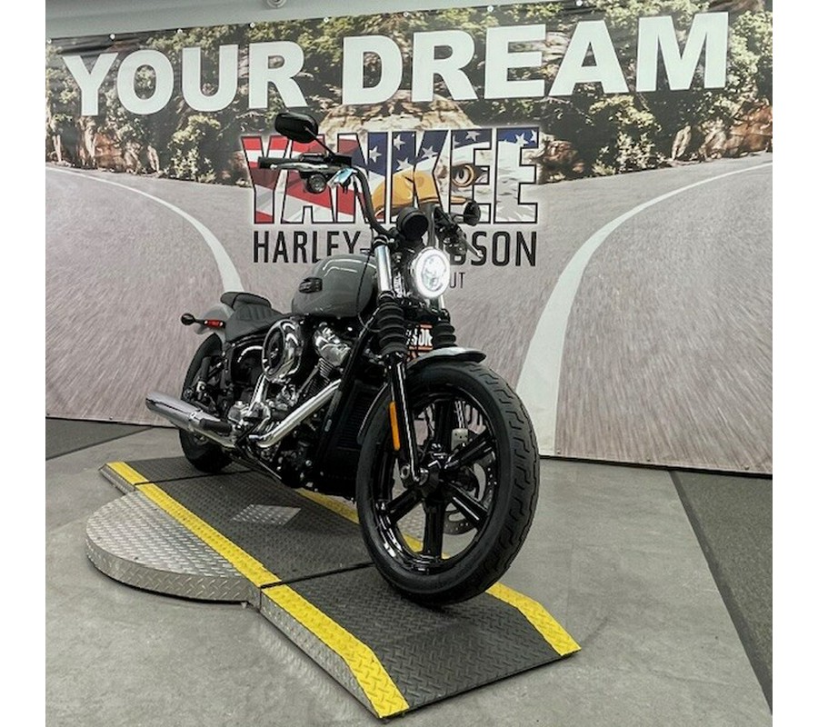 2025 FXBB Street Bob™