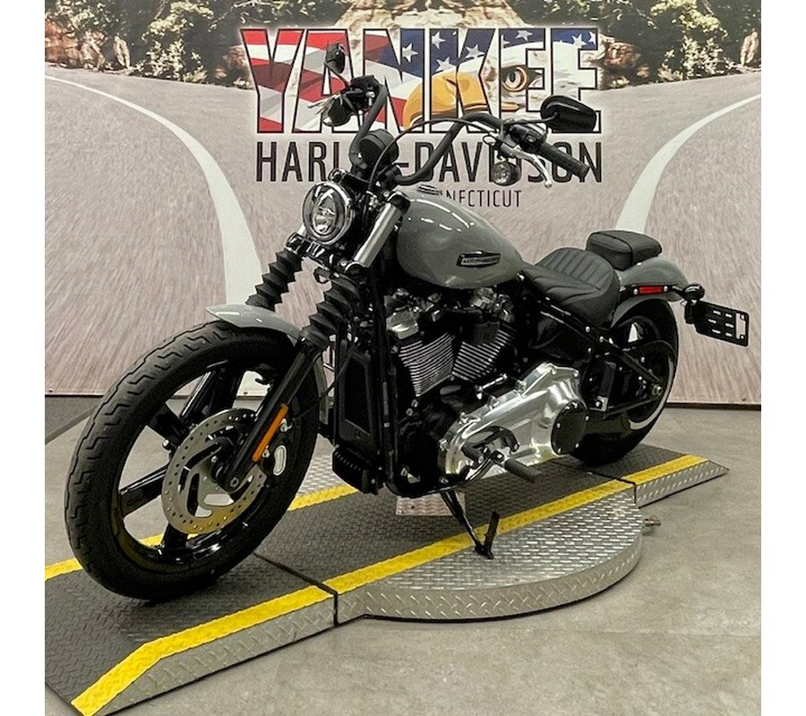 2025 FXBB Street Bob™