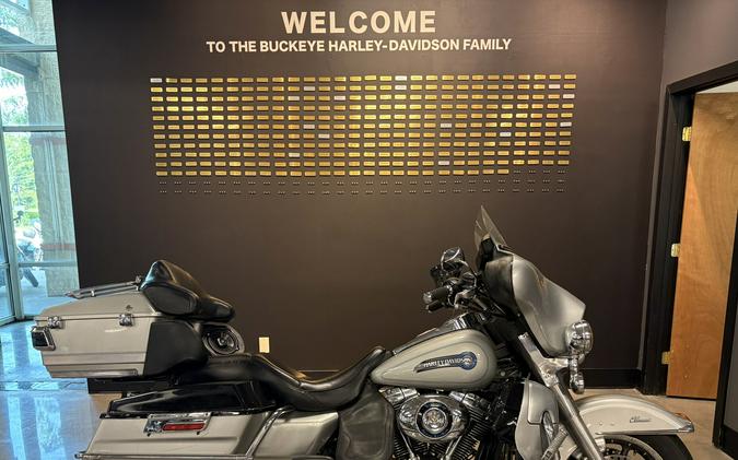 2006 Harley-Davidson® Electra Glide® Classic Silver
