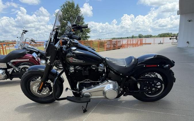 2020 Harley-Davidson® Softail Slim® Black