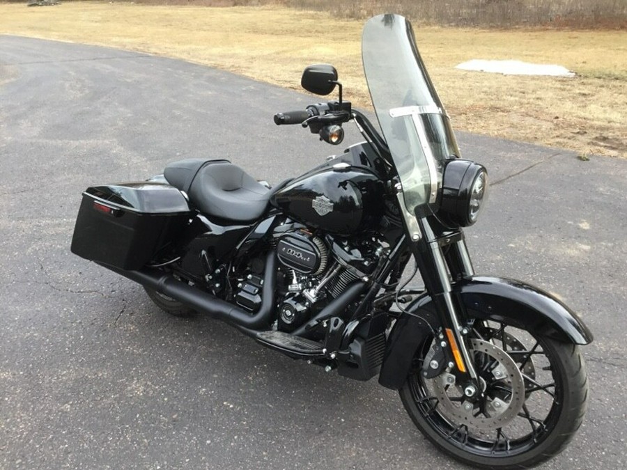 2023 Harley-Davidson® Road King® Special BLACK