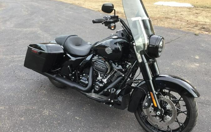 2023 Harley-Davidson® Road King® Special BLACK