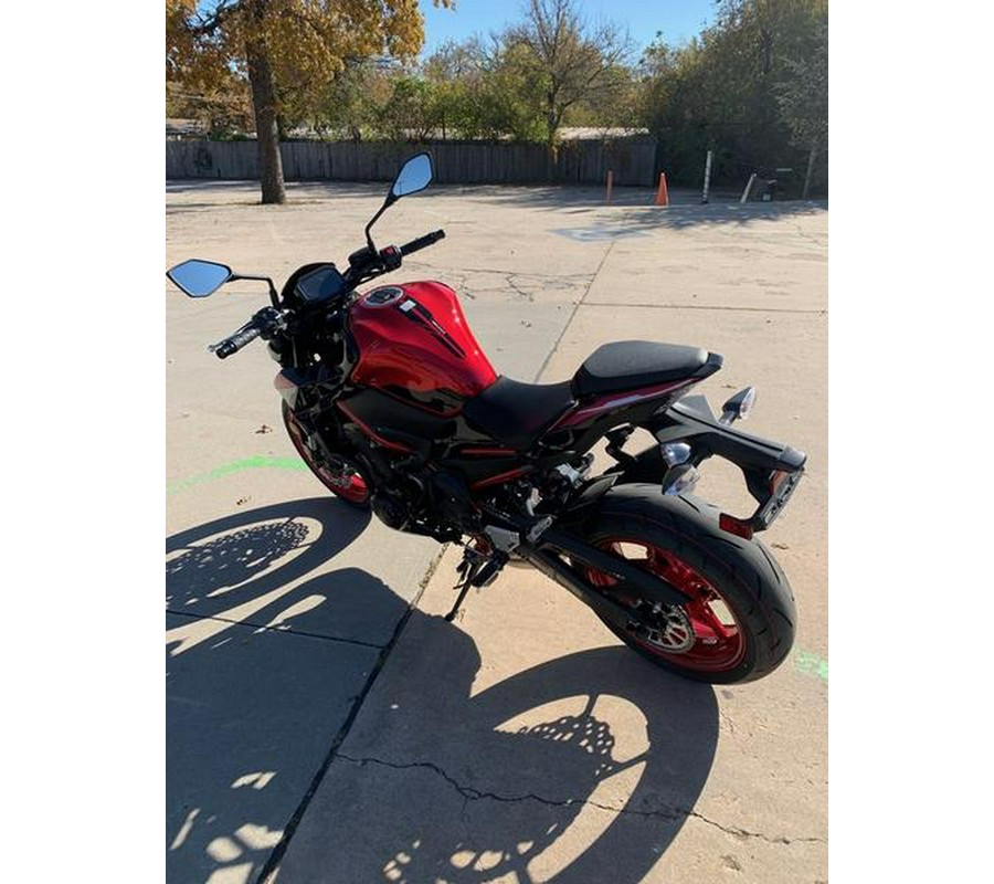 2024 Kawasaki Z900 ABS Candy Persimmon Red/Ebony