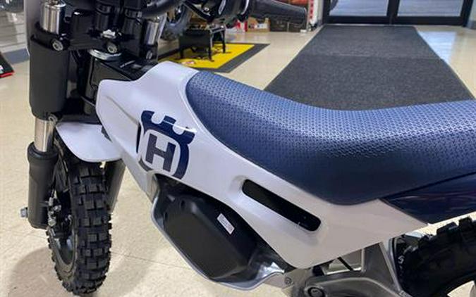 2024 Husqvarna EE 2