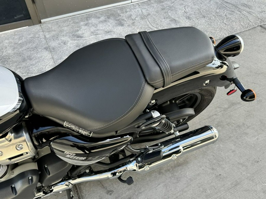 2024 Royal Enfield Super Meteor 650 Interstellar Grey