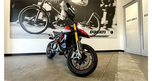 2019 Ducati Hypermotard 950 & 950 SP - first...