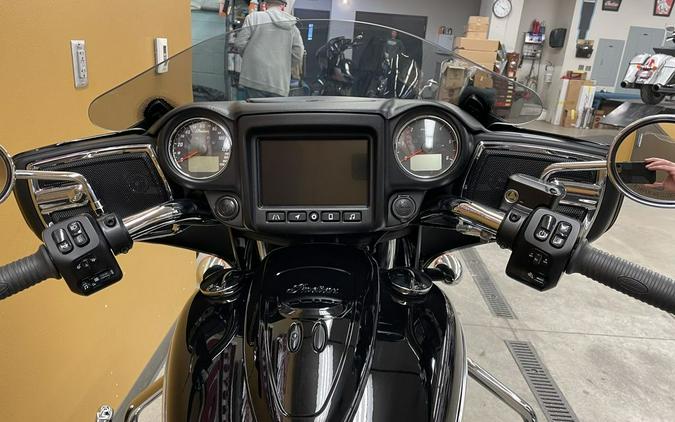 2021 Indian Motorcycle® Chieftain® Thunder Black