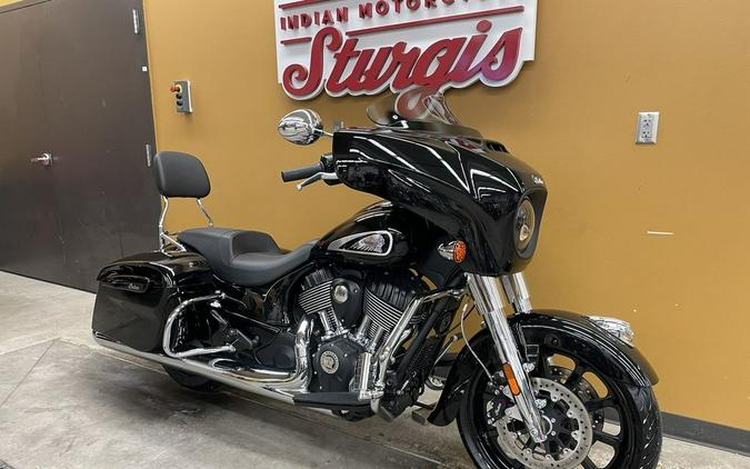 2021 Indian Motorcycle® Chieftain® Thunder Black