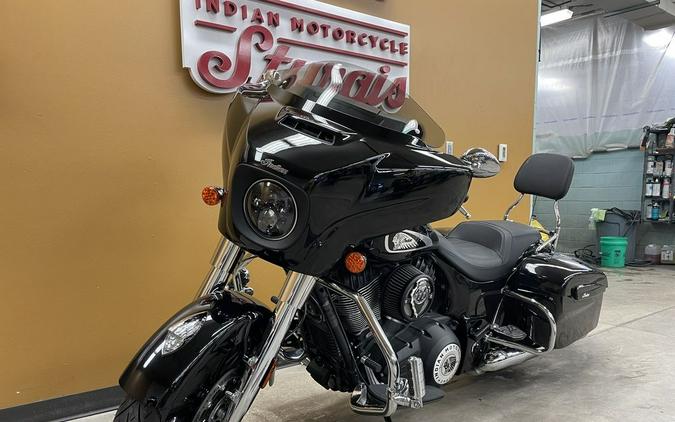 2021 Indian Motorcycle® Chieftain® Thunder Black