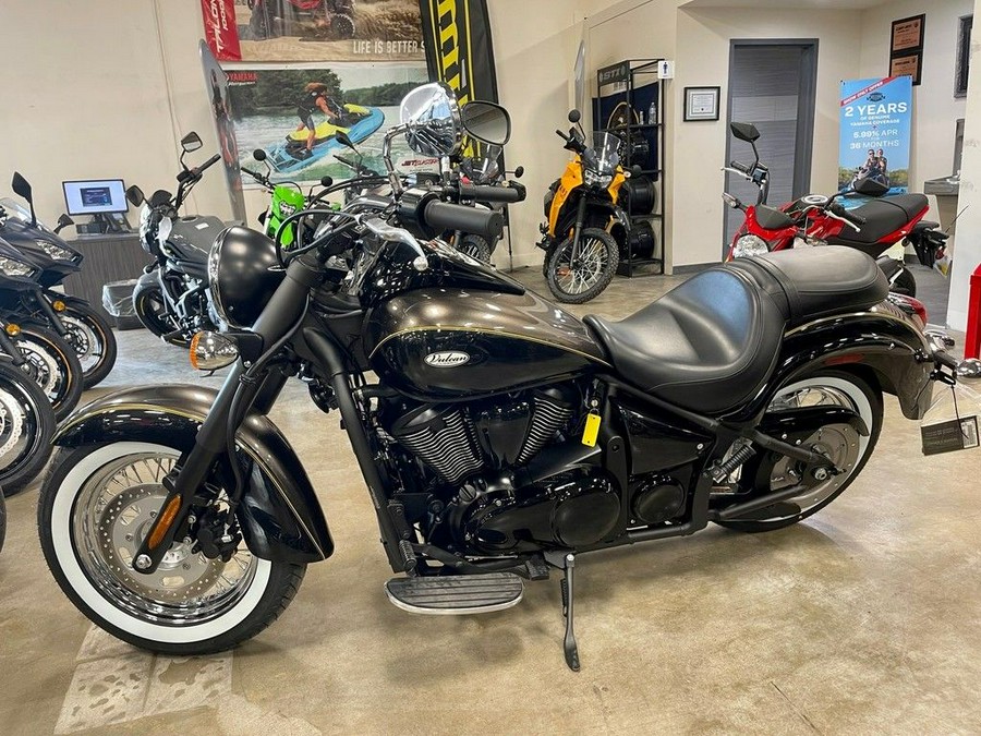 2023 Kawasaki Vulcan® 900 Classic