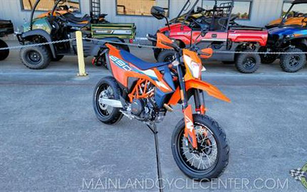 2024 KTM 690 SMC R