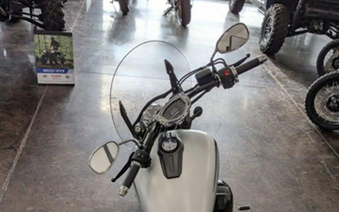 2015 Yamaha Stryker Base