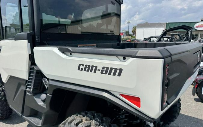 2026 Can-Am Defender Limited HD11