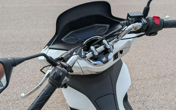 2022 Honda PCX150 ABS