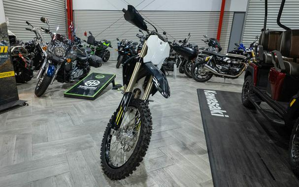 2026 Triumph TF 250-C Jet Black Pure White