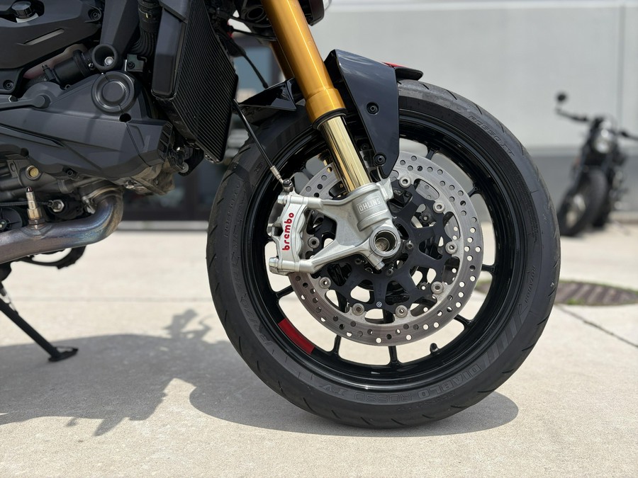 2024 Ducati MONSTER PLUS