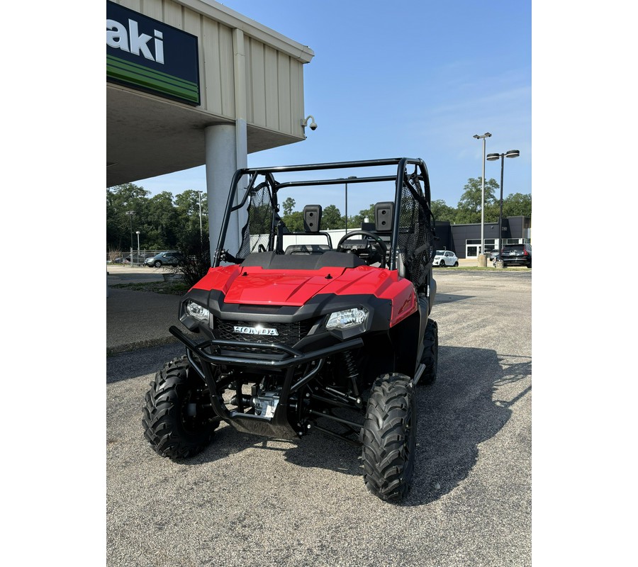 2025 Honda Pioneer 700 Deluxe