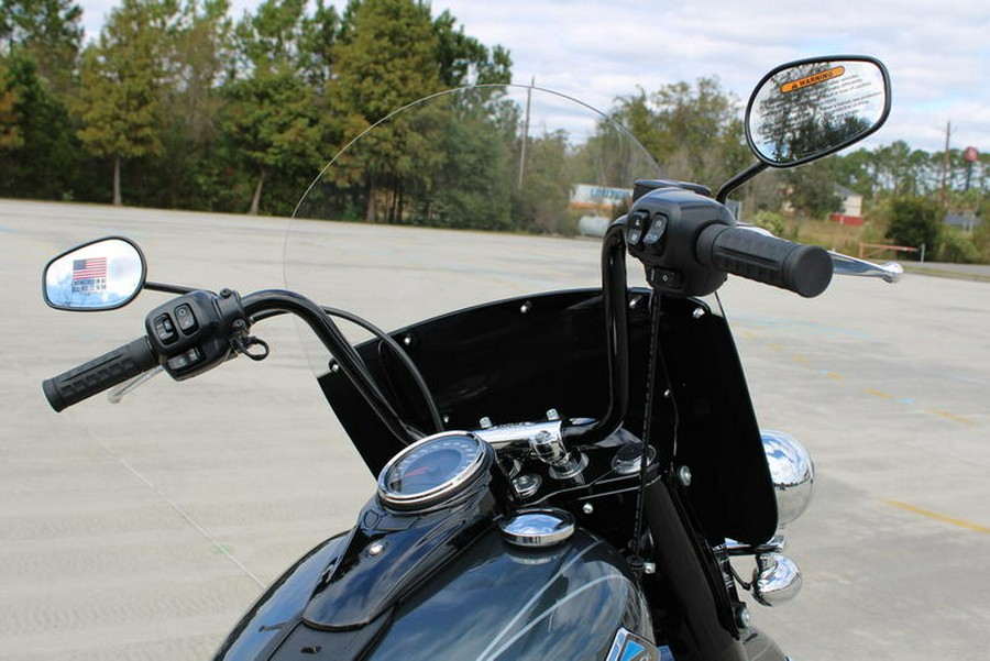 2025 Harley-Davidson® FLHC - Heritage Classic