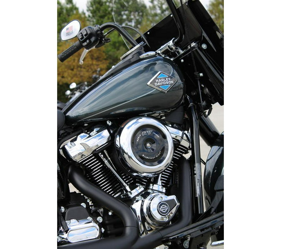 2025 Harley-Davidson® FLHC - Heritage Classic