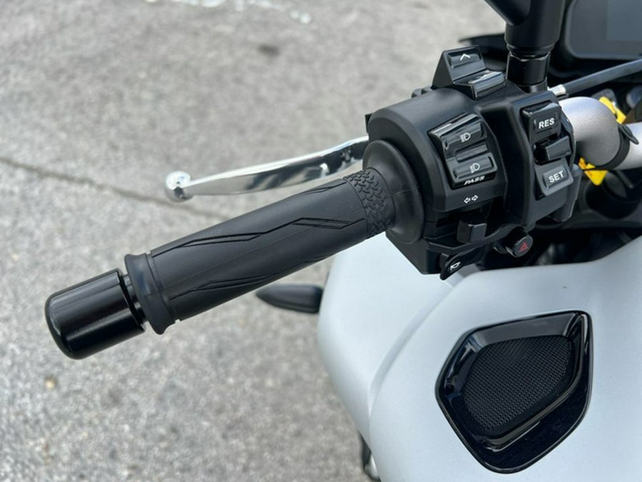 2025 Yamaha MT 10
