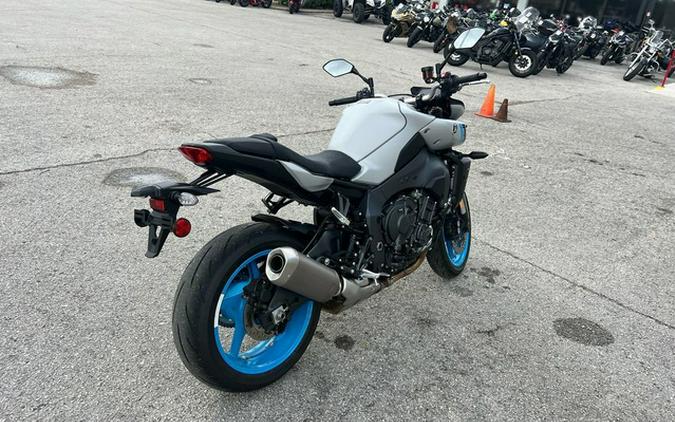 2025 Yamaha MT 10