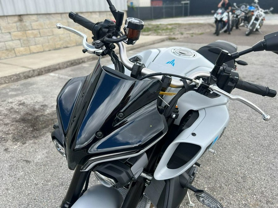 2025 Yamaha MT 10