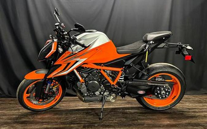 2023 KTM 1290 Super Duke R EVO