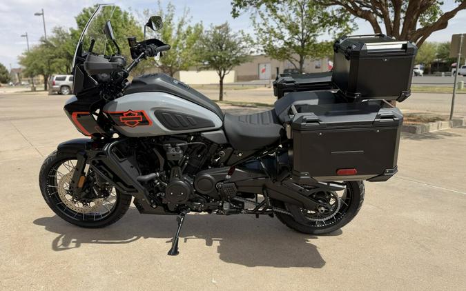 2026 Harley-Davidson® Pan America 1250 Limited Dark Billiard Gray