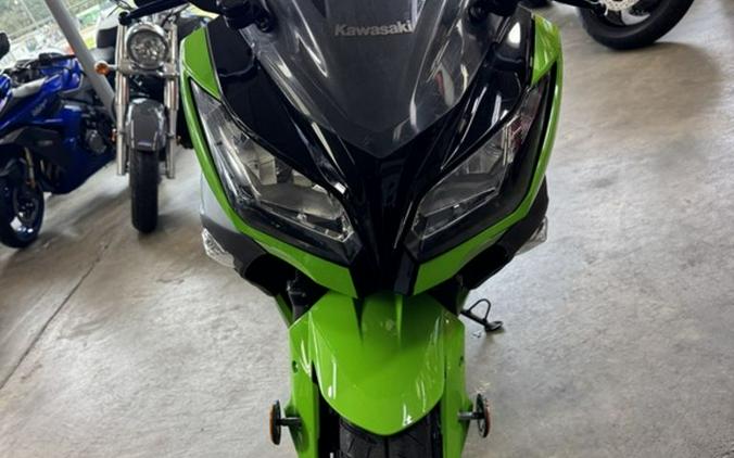 2014 Kawasaki Ninja® 300 SE