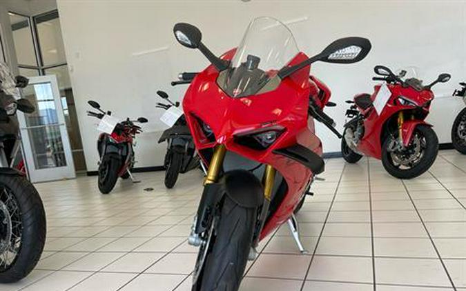 2024 Ducati Panigale V4 S