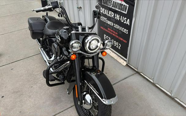 2018 Harley-Davidson® FLHCS - Softail® Heritage Classic 114