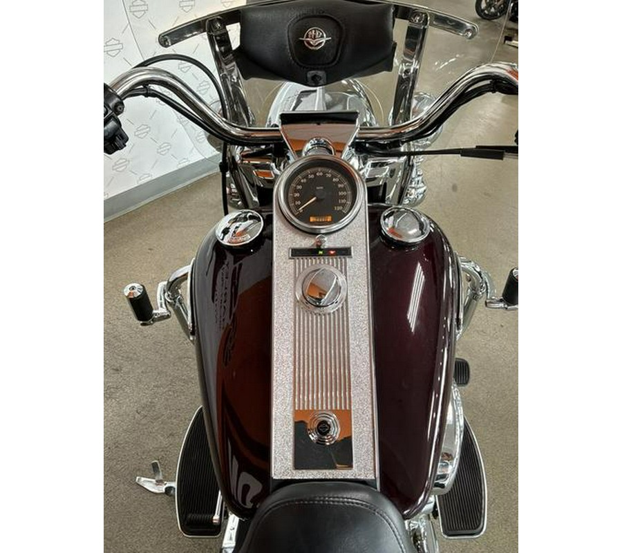 2006 Harley-Davidson® FLHRCI - Road King® Classic
