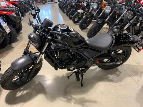 2020 Honda Rebel 300 Review (16 Fast Facts For City Cruising)