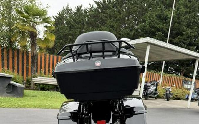 2021 Harley-Davidson Street Glide Special Vivid Black - Black Finish