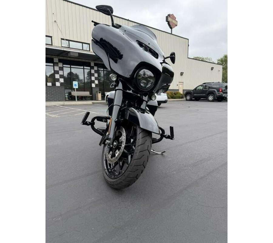 2021 Harley-Davidson Street Glide Special Vivid Black - Black Finish