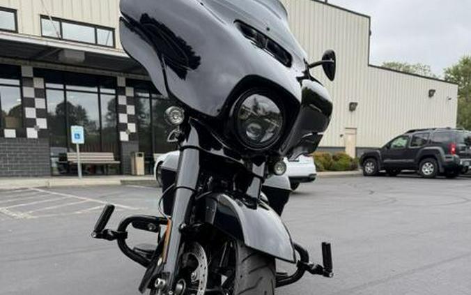 2021 Harley-Davidson Street Glide Special Vivid Black - Black Finish